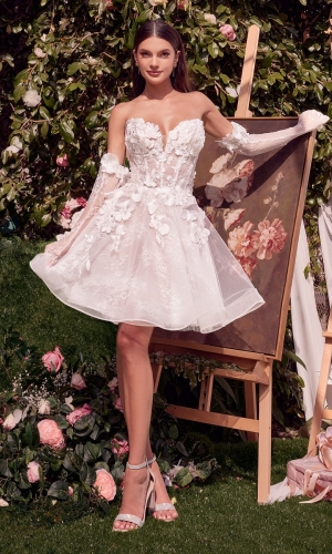 Kort brudekjole WL020 i tyl med blomsterbroderi | bridalstore.dk