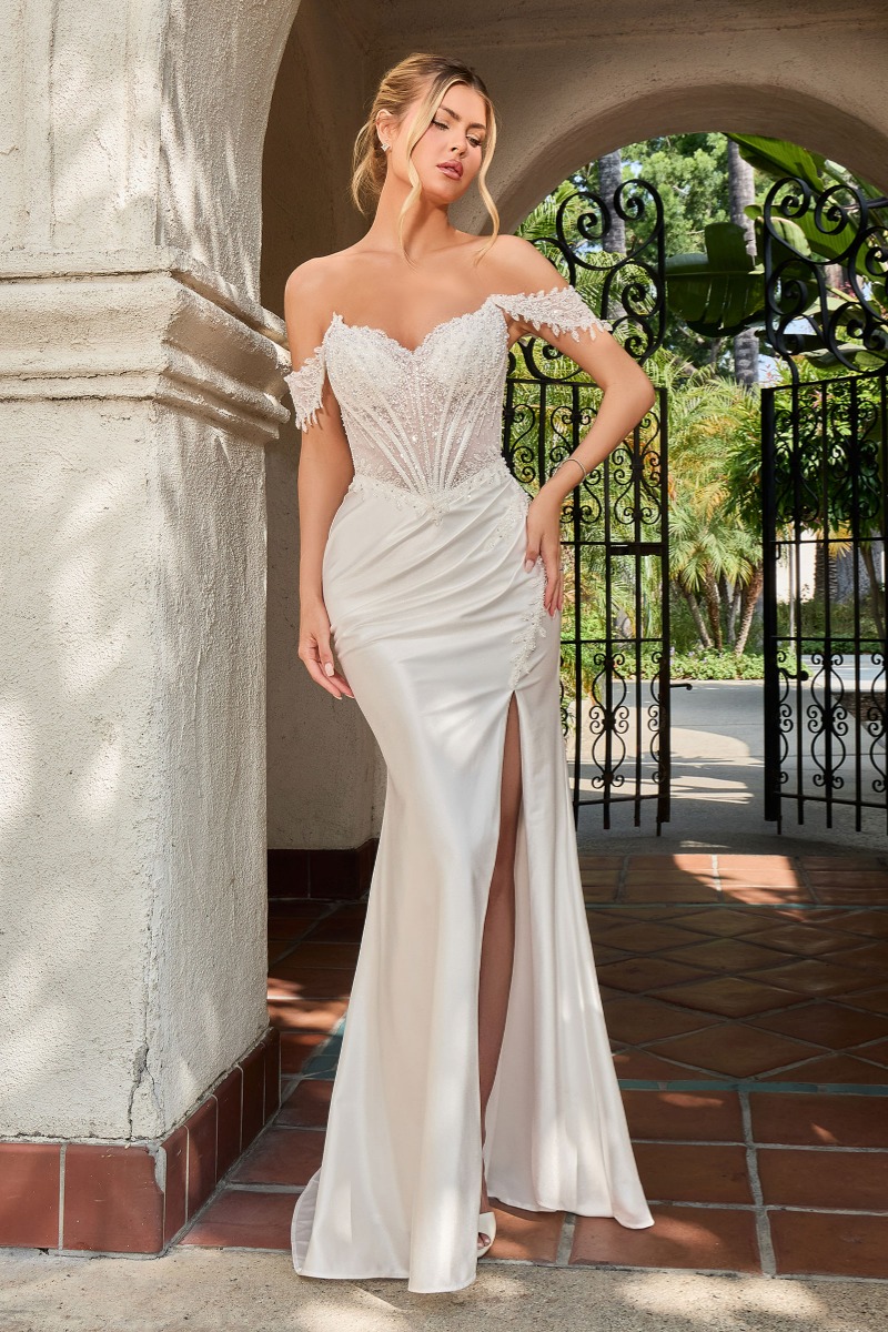 Lang brudekjole CC456W i blonde med draperet | bridalstore.dk