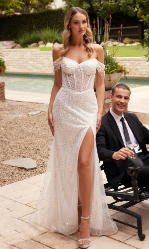 Lang brudekjole CD0203W i glimmerblonde med slids | bridalstore.dk