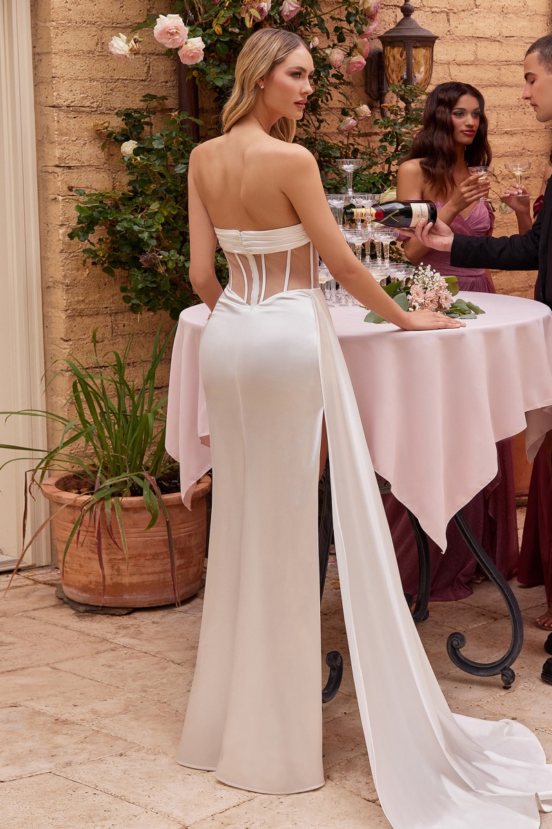 Lang brudekjole CD269W i satin med høj slids | bridalstore.dk