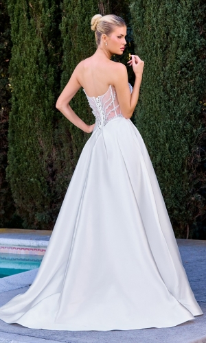 Lang brudekjole CD389W i satin med enkel og ren | bridalstore.dk