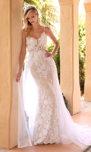 Lang brudekjole CD931W i blonde med blomsterbroderi | bridalstore.dk
