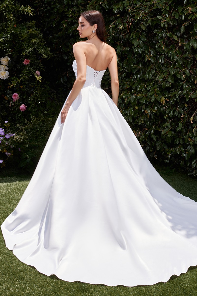 Lang brudekjole CDS512W i satin med draperet | bridalstore.dk