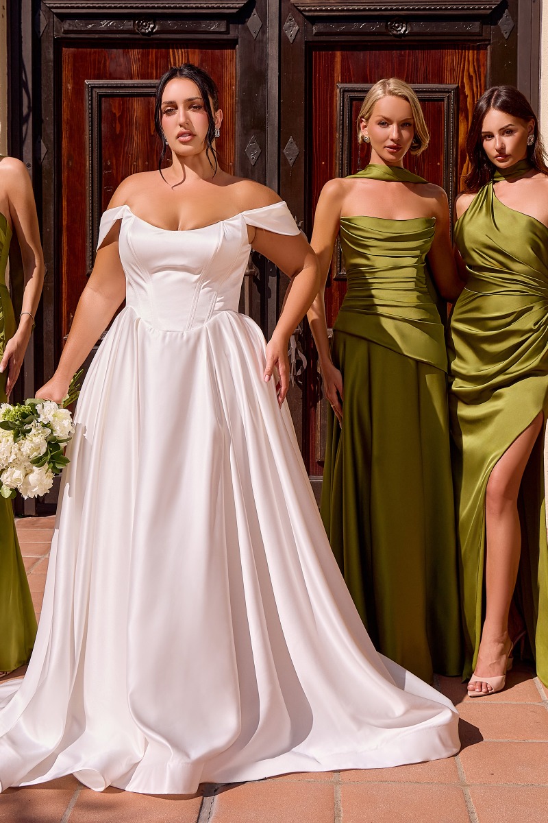 Lang brudekjole CDS513W i satin med fyldigt skørt | bridalstore.dk