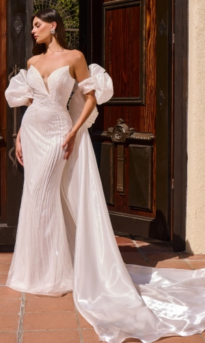 Lang brudekjole CJ933W i satin med langt slæb | bridalstore.dk
