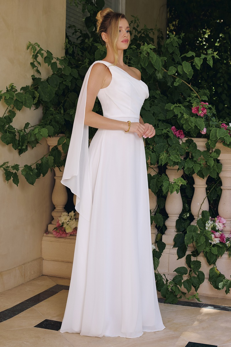 Lang brudekjole T716W i crepe med draperet | bridalstore.dk