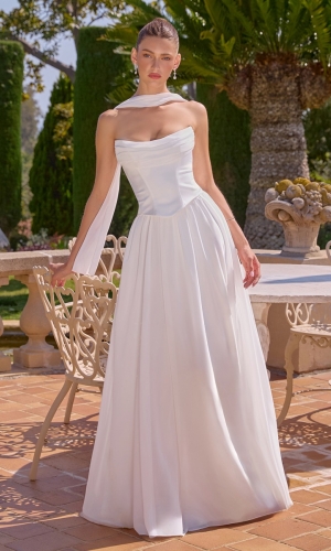 Lang brudekjole T741W i satin med volanger | bridalstore.dk