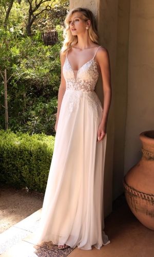 Lang brudekjole TY11 i tyl med blonde på overdel | bridalstore.dk