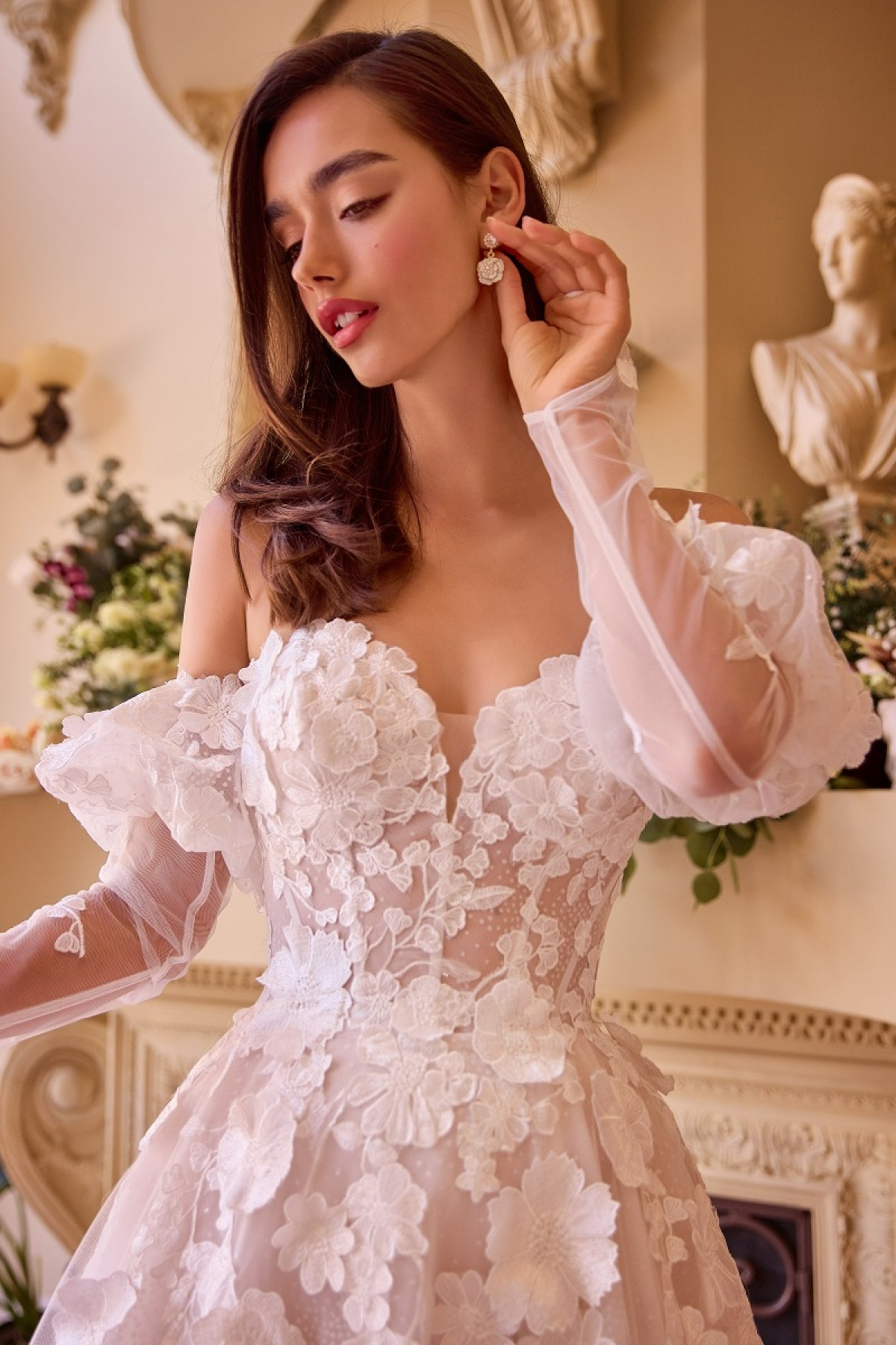 Lang brudekjole WL017 i blonde med slids | bridalstore.dk