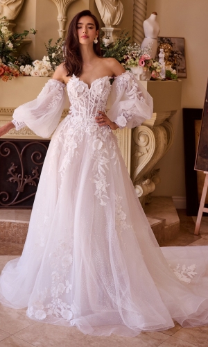 Lang brudekjole WL018 i tyl med blonde på overdel | bridalstore.dk