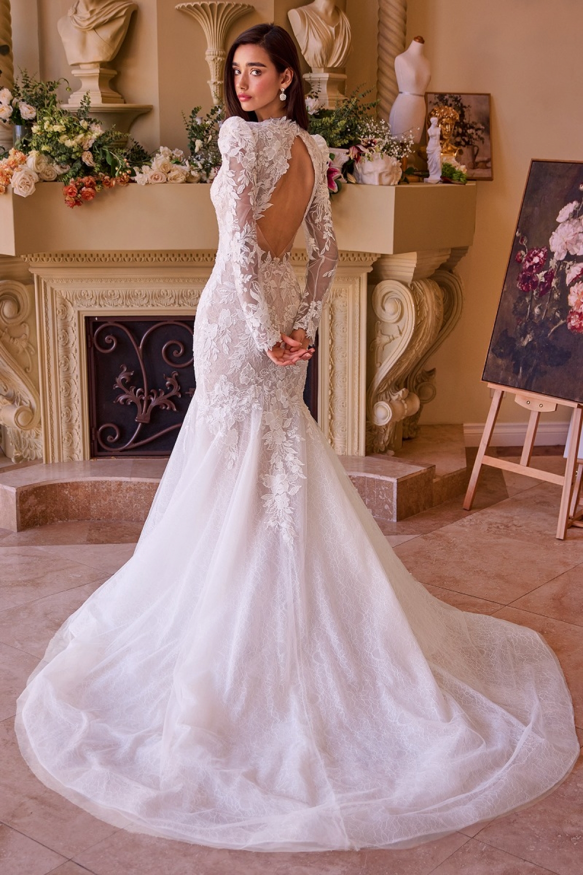 Lang brudekjole WL036 i tyl med blonde på overdel | bridalstore.dk