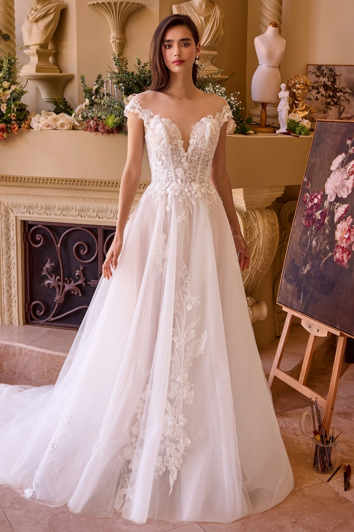 Lang brudekjole WL038 i blonde med dyb v-udskæring | bridalstore.dk