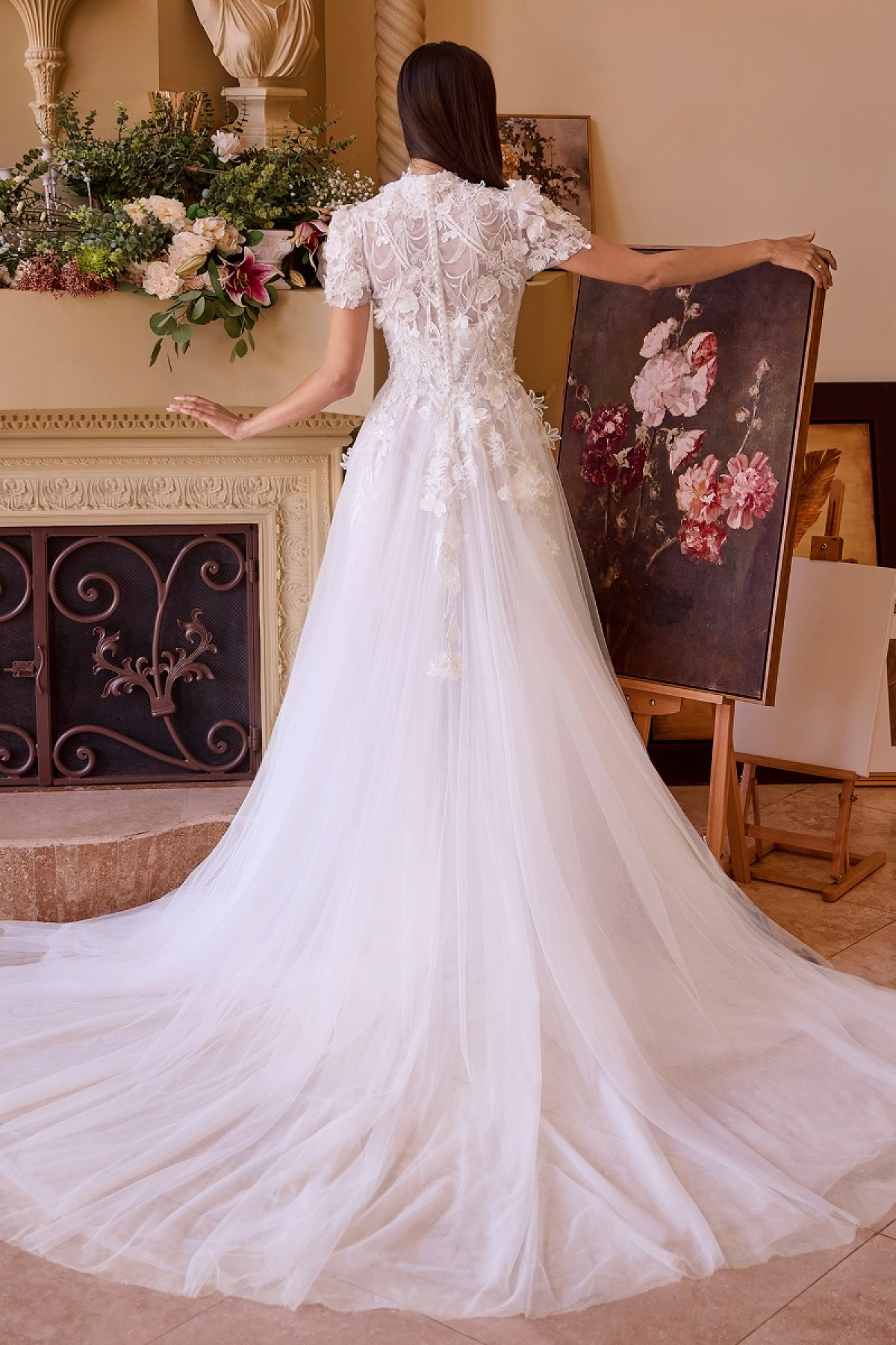 Lang brudekjole WL040 i blonde med blomsterbroderi | bridalstore.dk