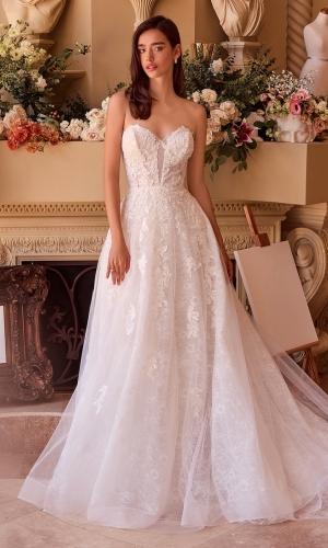 Lang brudekjole WL052 i blonde med blomsterbroderi | bridalstore.dk