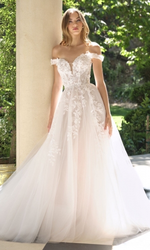 Lang brudekjole WL057 i tyl med blonde på overdel | bridalstore.dk