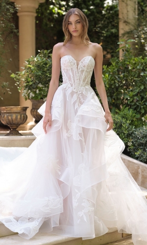 Lang brudekjole WL059 i tyl med volanger i skørtet | bridalstore.dk
