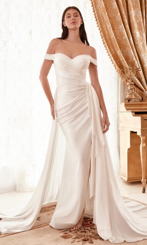 Lang brudekjole WN315 i satin med høj slids | bridalstore.dk