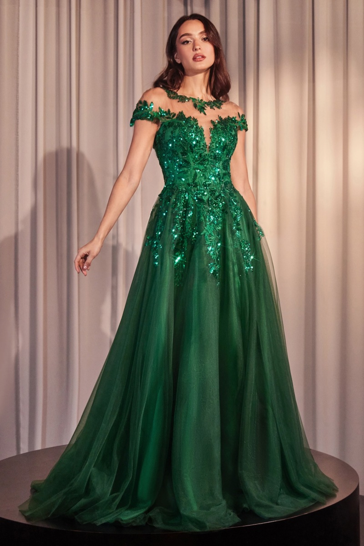 LIEPAJA festkjole | bridalstore.dk