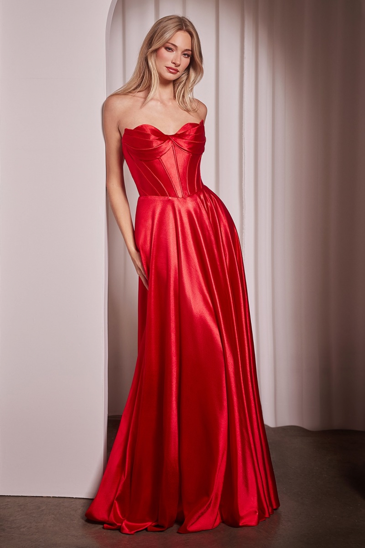 NIJMEGEN festkjole | bridalstore.dk