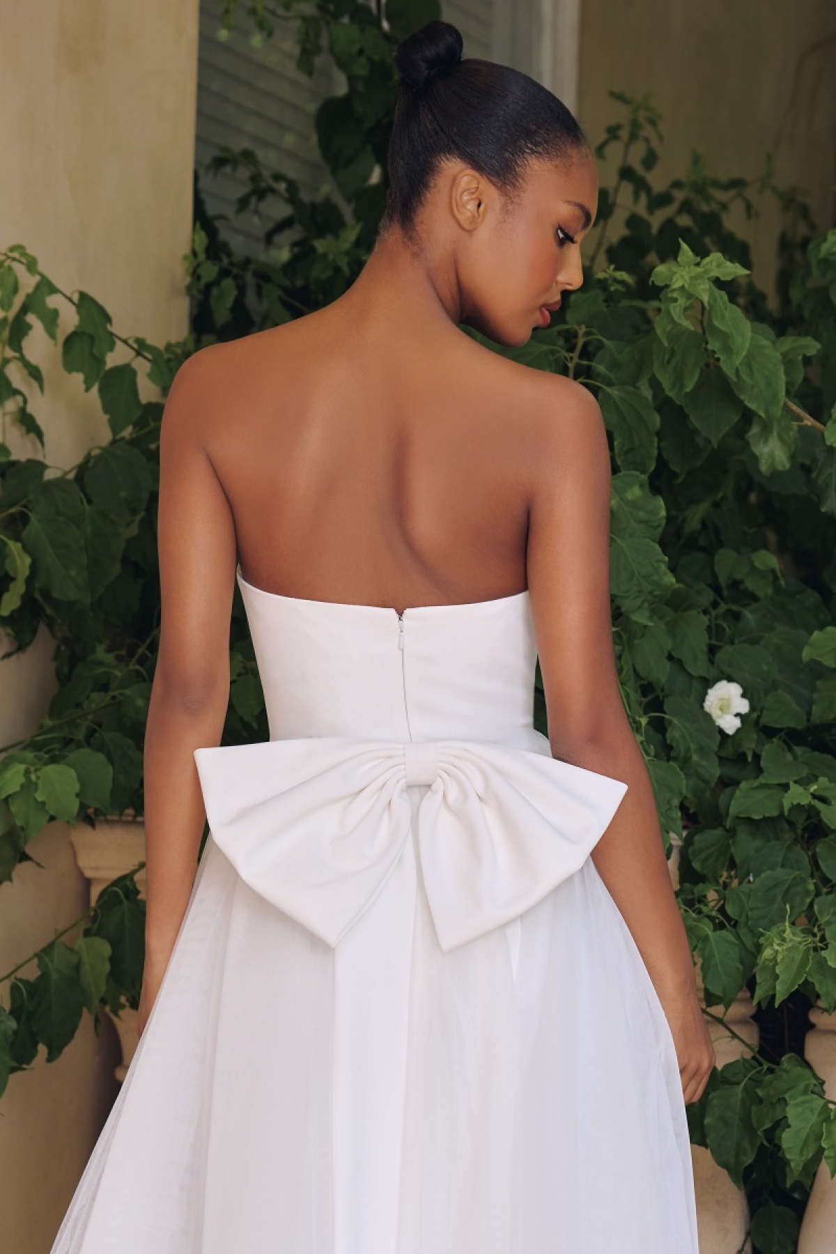 Midi brudekjole T712W i tyl med tea length | bridalstore.dk