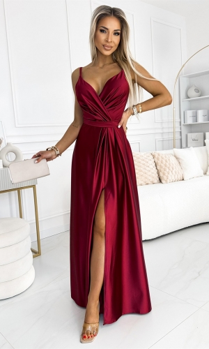 JULIET satin lang kjole i bordeaux