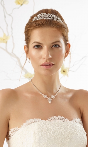 Tiara med perler og krystaller | bridalstore.dk