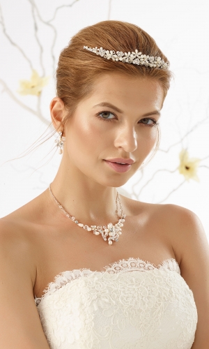 Tiara med dekorative perler og krystaller | bridalstore.dk