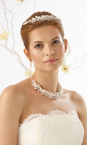 Tiara med perler og krystaller | bridalstore.dk