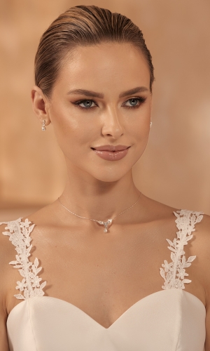 Brudestropper 15600 i blonde med blomster | bridalstore.dk