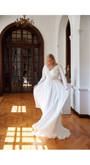 Latifa plus size brudekjole med blonde ærme Latifa plus size brudekjole med blonde ærme
