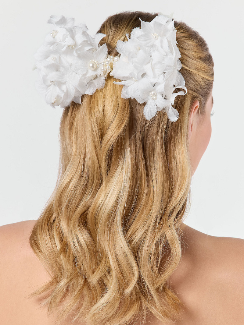 Blomst ivory | bridalstore.dk