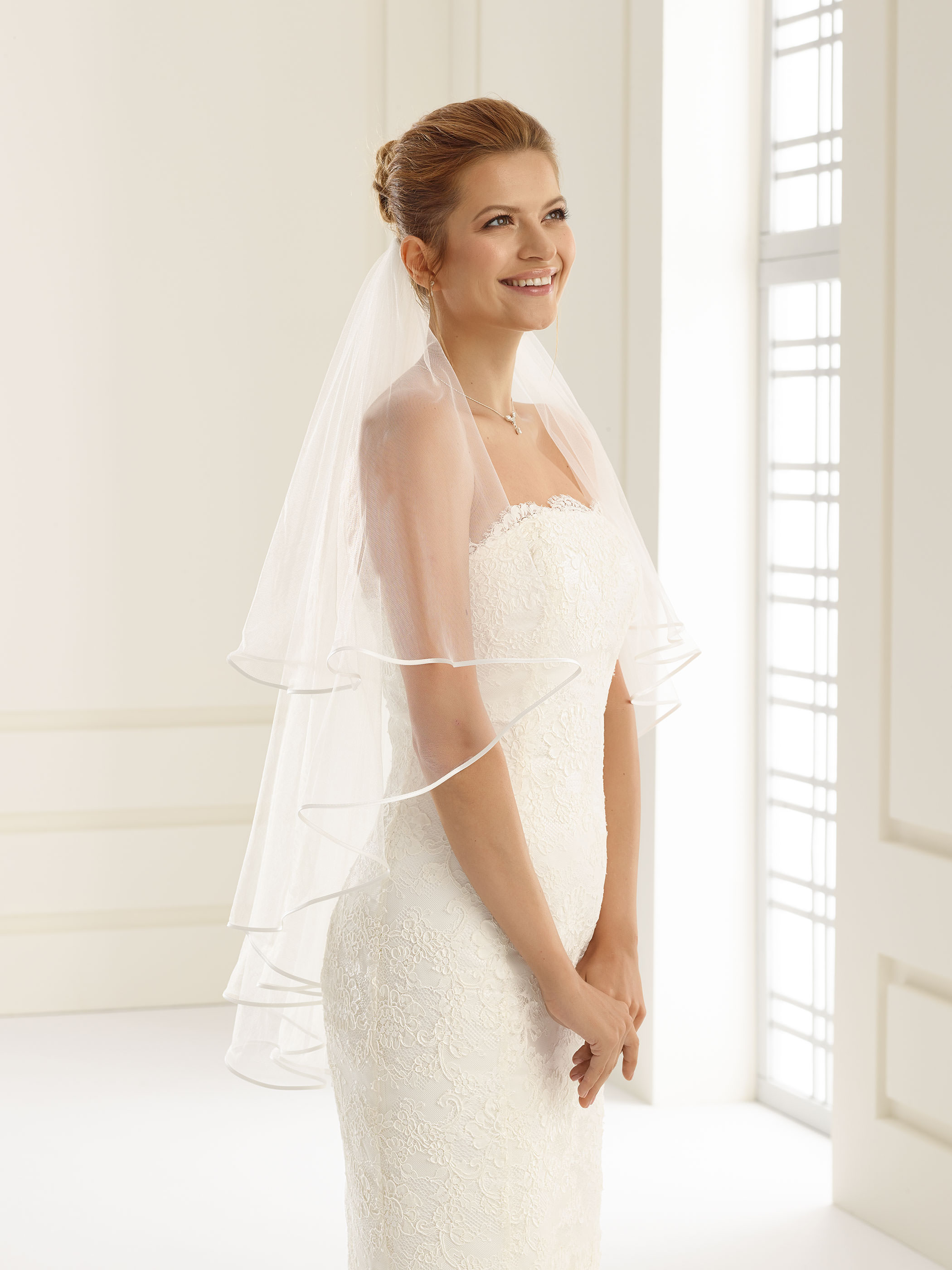 Brudeslør S7 i blød tyl med satinkant 90 cm | bridalstore.dk