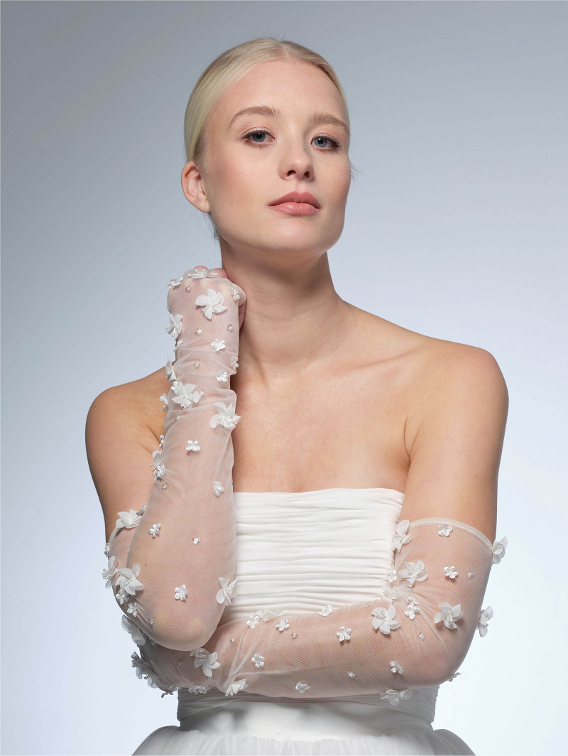 Handske Flowers 60 cm ivory | bridalstore.dk