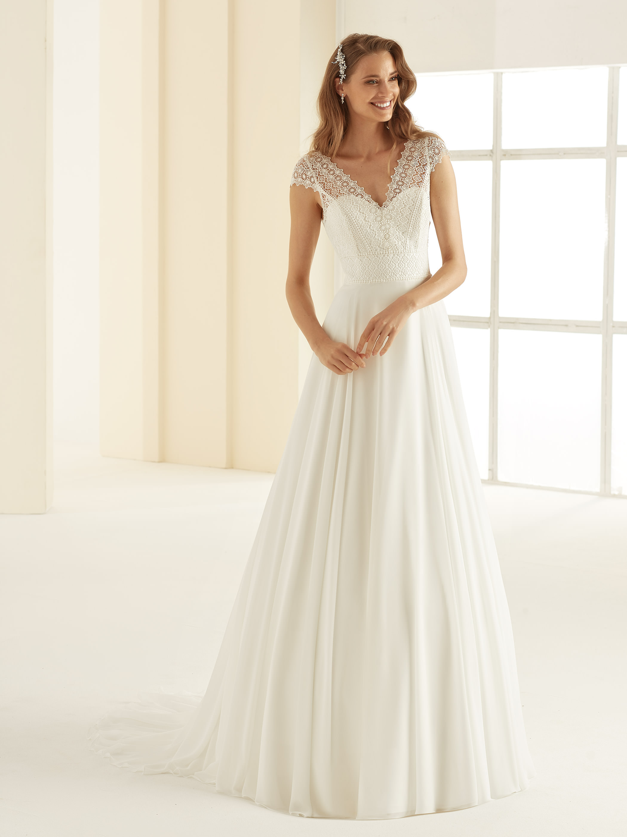 Brudekjole PETERSBURG | bridalstore.dk