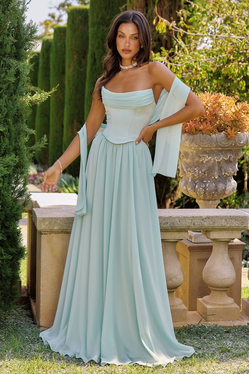 KURESSAARE festkjole | bridalstore.dk